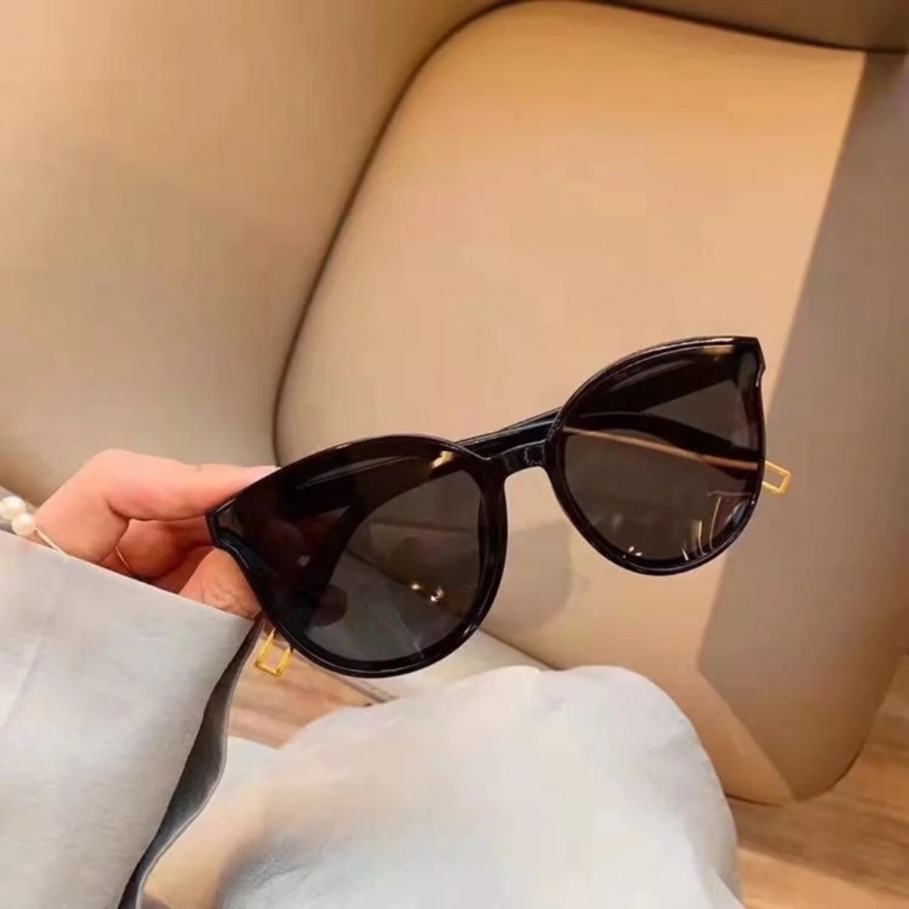 Bling black sunglasses